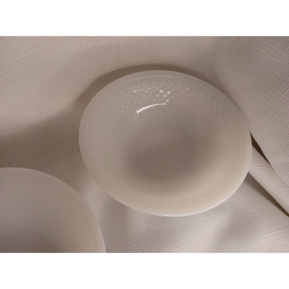 2) Vintage Federal White Milk Glass Oven Ware Kids Berry Cereal Bowl F Shield 5" - Picture 5 of 7